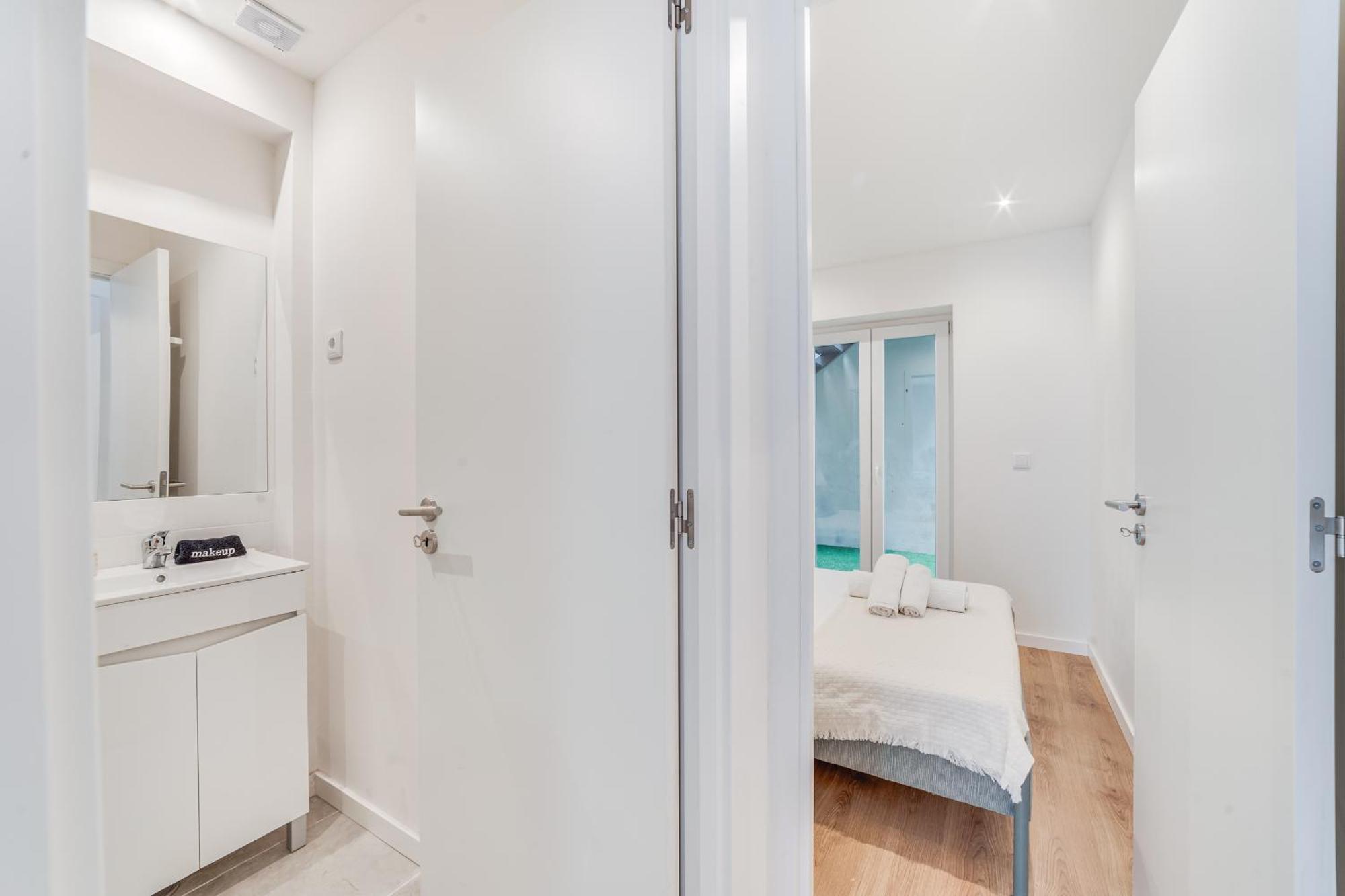 Campolide Charm Apartments II Lisbon Luaran gambar