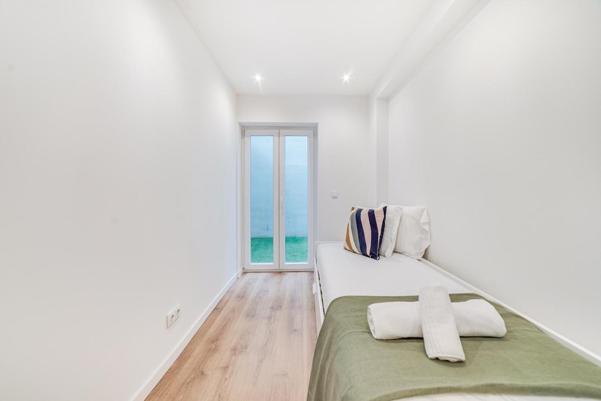 Campolide Charm Apartments II Lisbon Luaran gambar